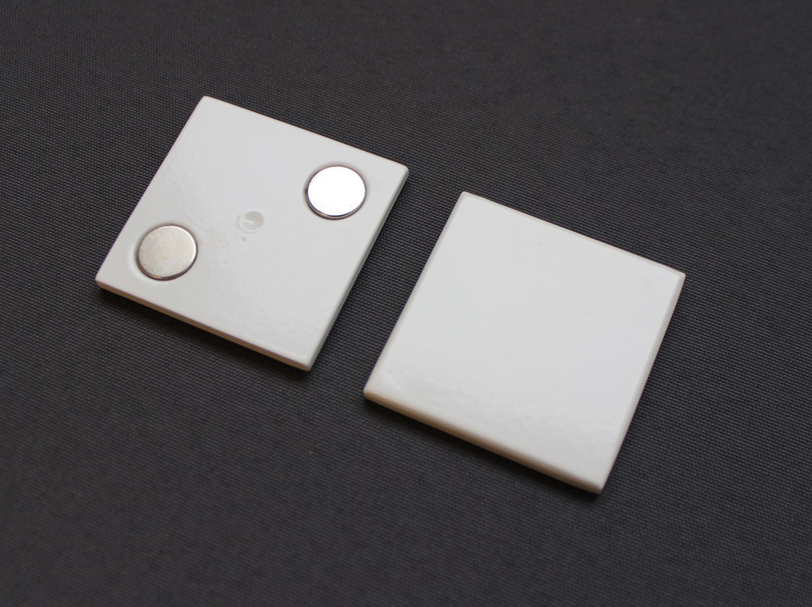 Detailansicht: Magnethalter in weiß