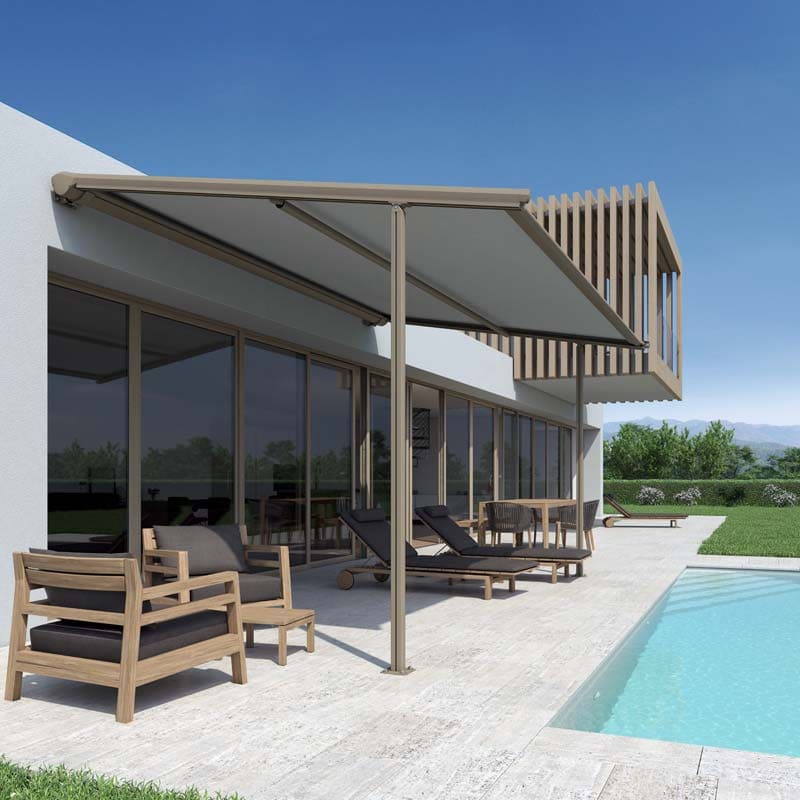 Pergolamarkise Caprio Pergola -Ambiente mit Pool und RAL Lackierung