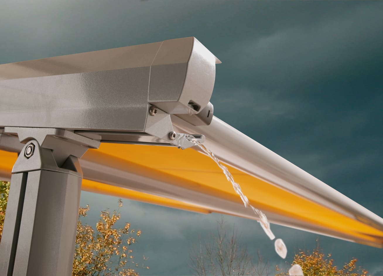 Caprio Pergola mit integriertem Wasserablauf