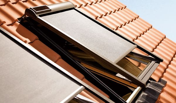 Schlankes Design mit Solarzellen