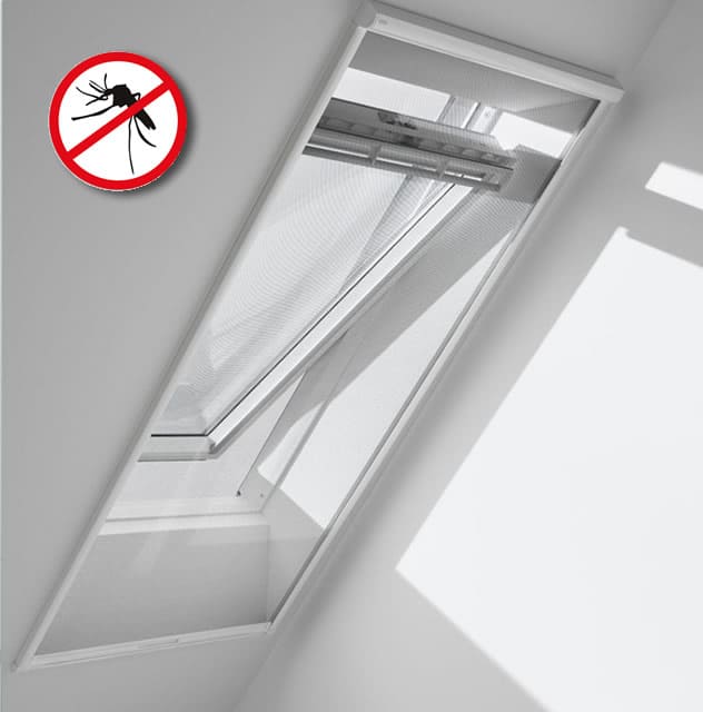 Dachfensterinsektenschutzrollo VELUX mit Schiene